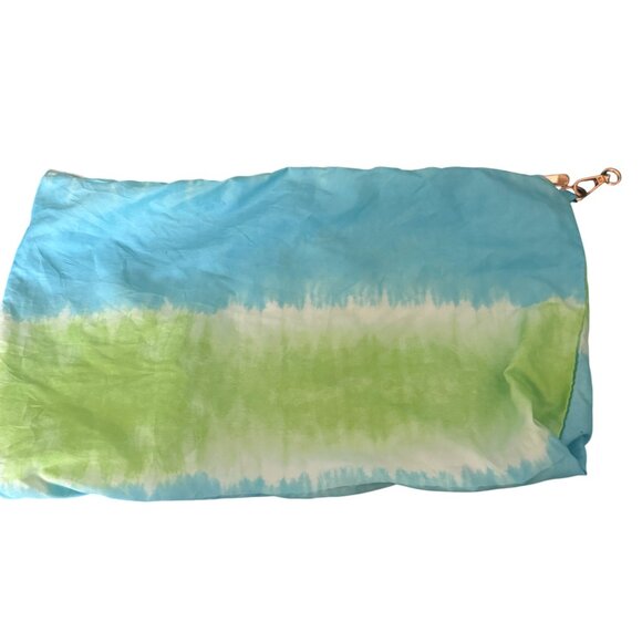 Jill & Ally Tie-Dye Quilted Tote Bag & Pouch Set - Picture 4 of 10